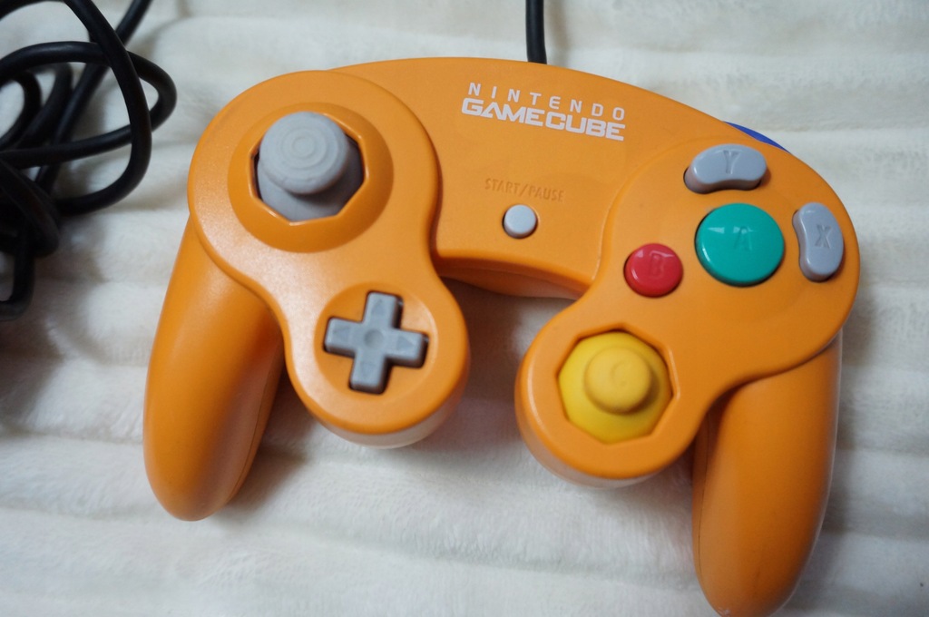 Kontroler Nintendo GAMECUBE DOL-003 Orange