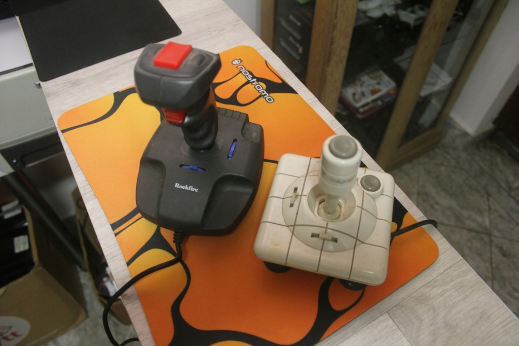 OKAZJA 2 X RETRO JOYSTICK DO PC FAJNE SZTUKI