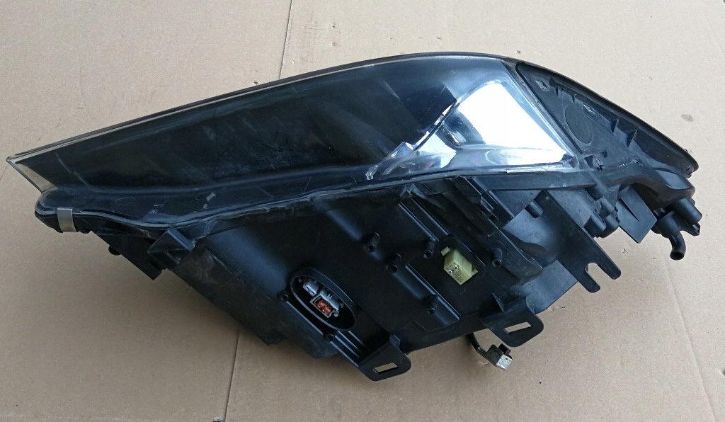 LAMPA LEWA BMW E60 E61 XENON SKRĘTNA DYNAMIC D1S