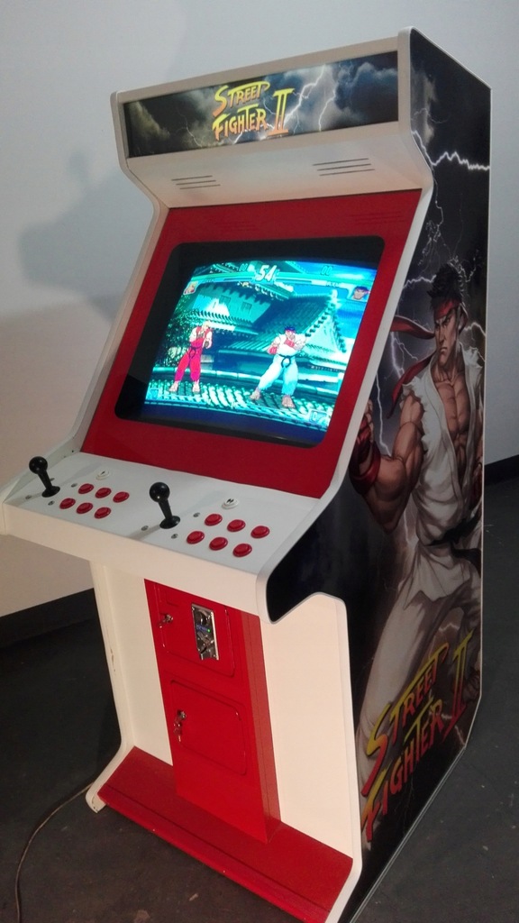 Automat Arcade z lat 90 / Street Fighter 2