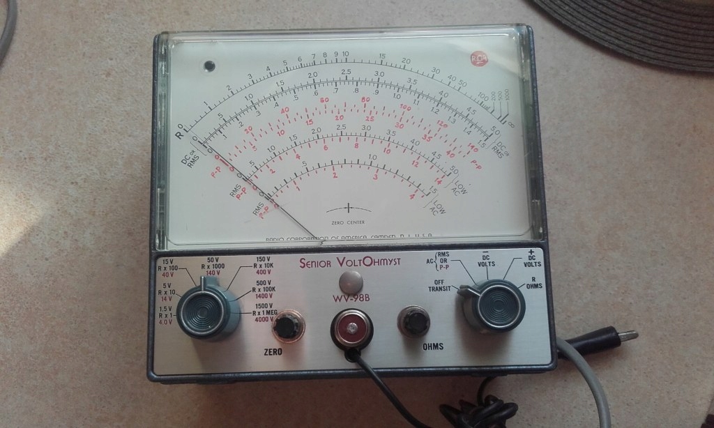 Multimetr VTVM RCA SENIOR VOLTOHMYST WV-98B USA.