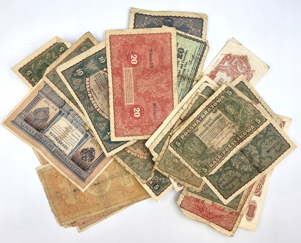 Zróżnicowany zestaw 44 banknotów