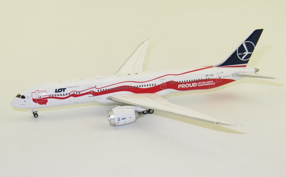 Boeing 787-9 LOT Polish model samolotu METAL 1:400