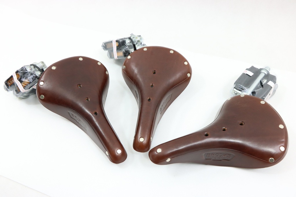 brooks b17s aged