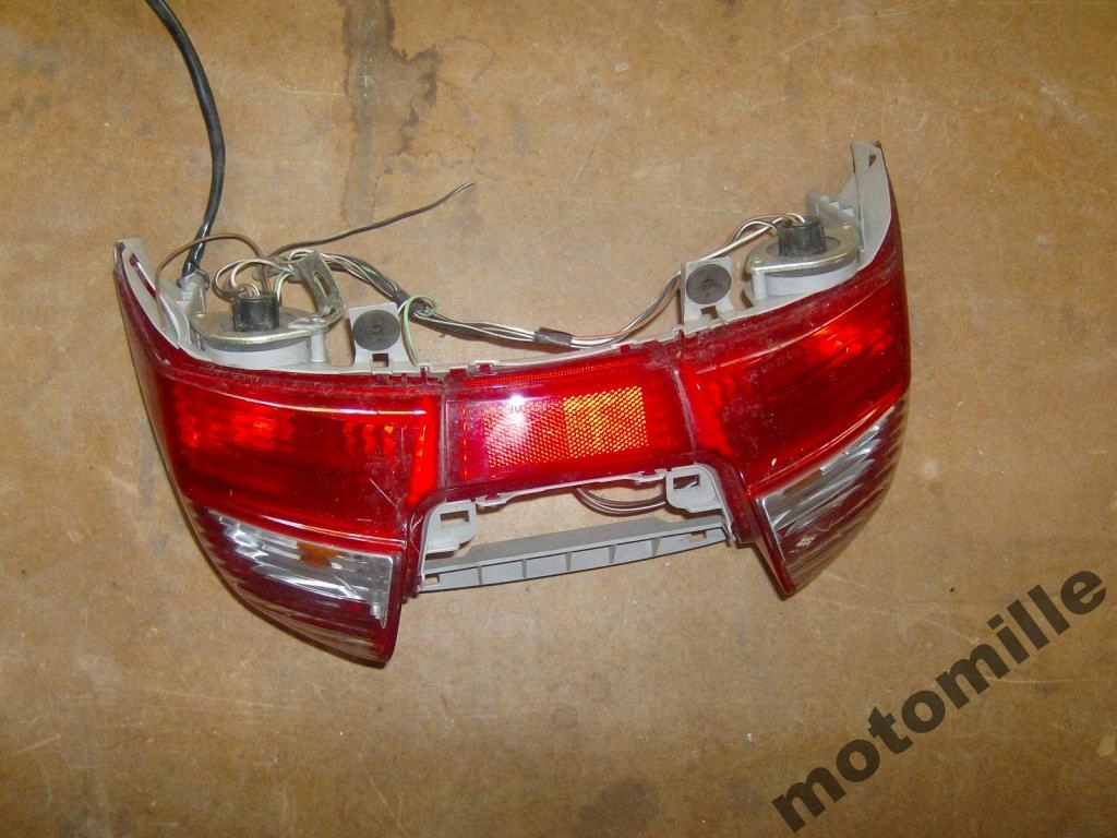 SUZUKI BURGMAN 400 K4 K5 lampa tylna