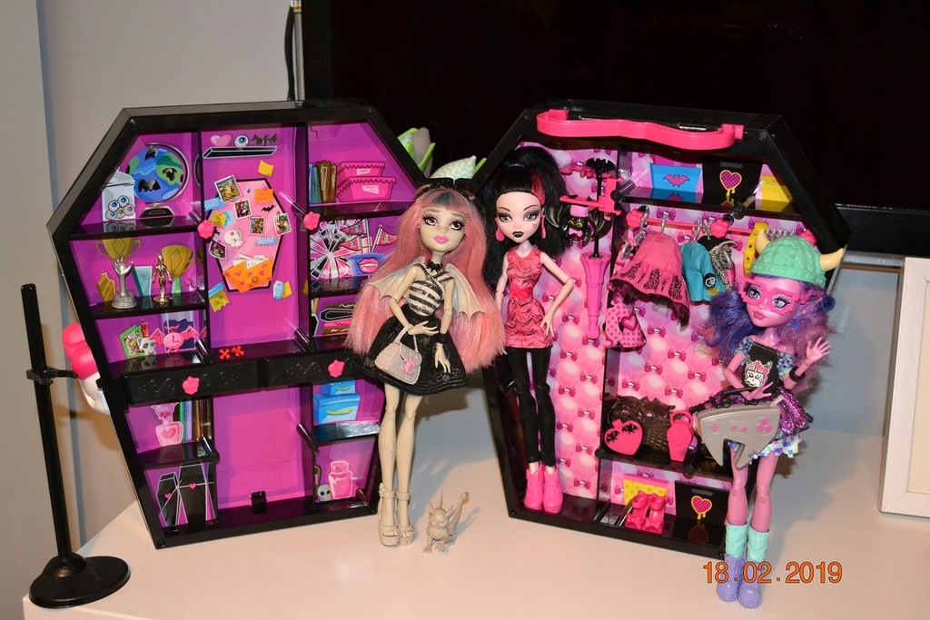 Monster High Zestaw 3 lalki, szafa , garderoba