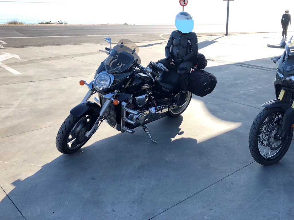 suzuki intruder 1800 r2