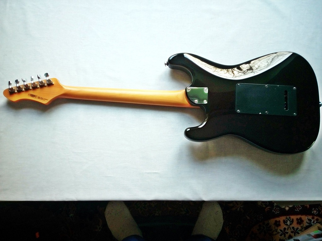 ギター VGS Roadcruiser VST-110 EverTune VGS RoadCruiser Pro VST-110 Evertune (Classic 3-Tone Sunburst) | MusiX