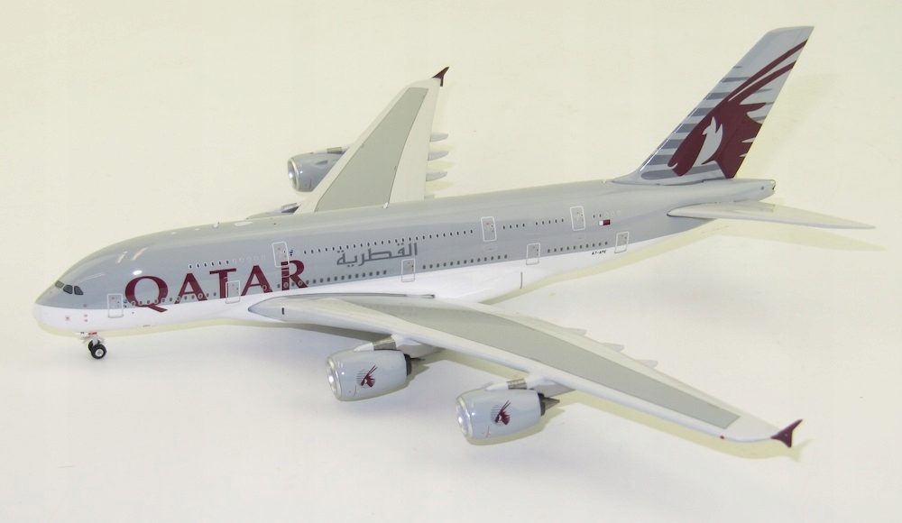 Airbus A380-800 Qatar model samolotu 1:400