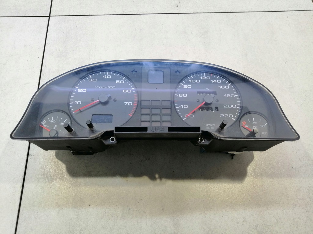 LICZNIK ZEGARY AUDI 80 B3 1.8 893919033DF