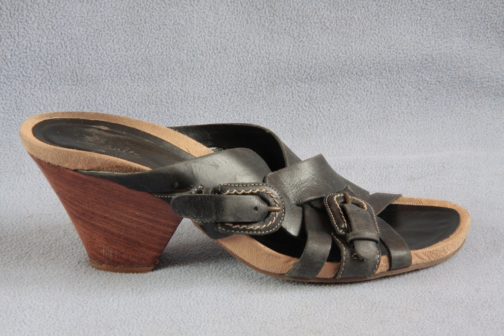 Klapki Clarks_skóra_rozm.6,5_26 cm