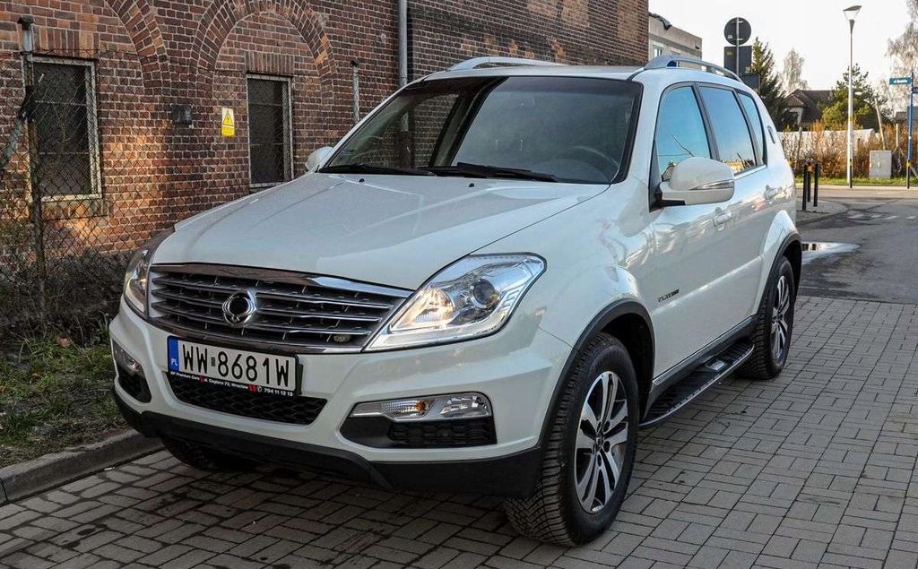 SsangYong REXTON 2014 r. Lift 4x4 7-osobowy Be...