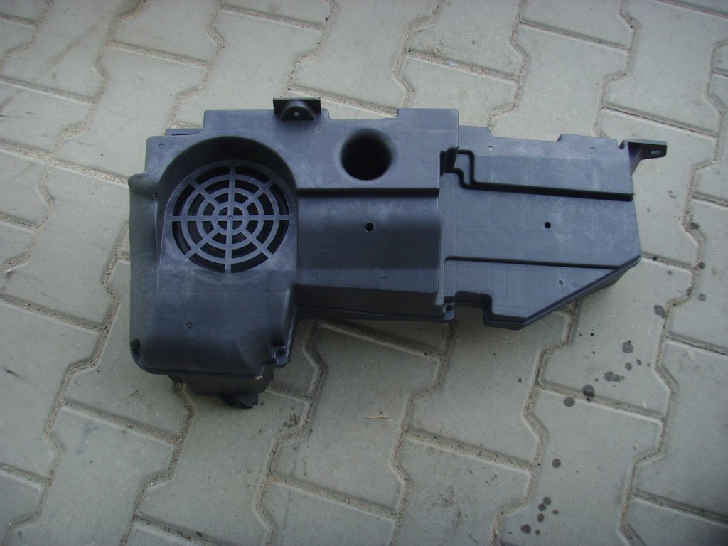 audi a6 c7 subwoofer