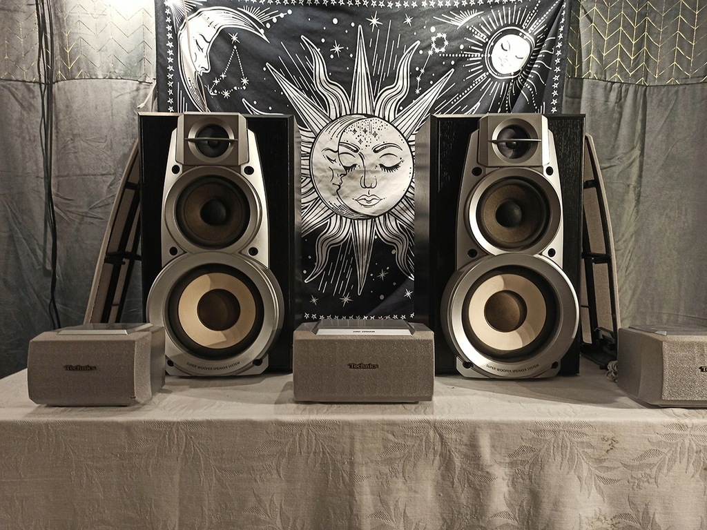 Kolumny głośnikowe TECHNICS SB-DV280 + trzy kolumienki TECHNICS