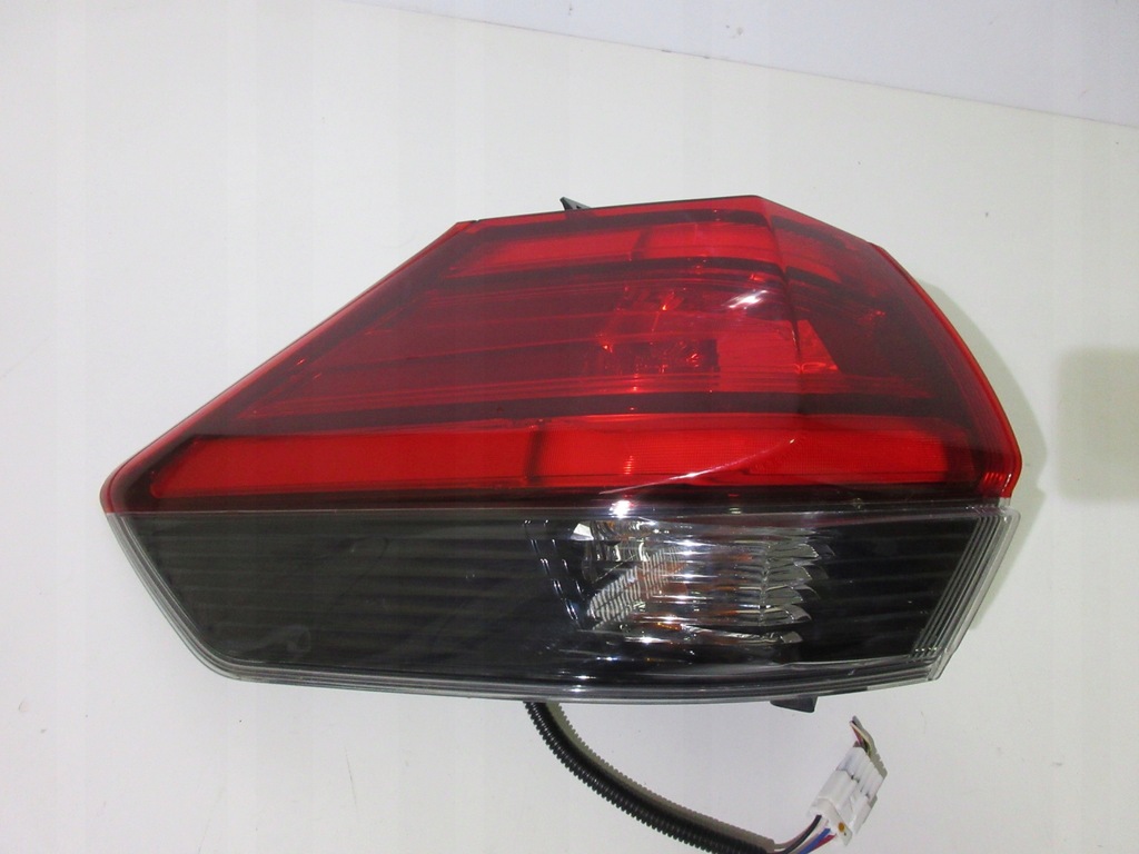 LAMPA TYŁ TYLNA LEWA NISSAN X TRAIL T32 LIFT - 11685537893 - oficjalne ...