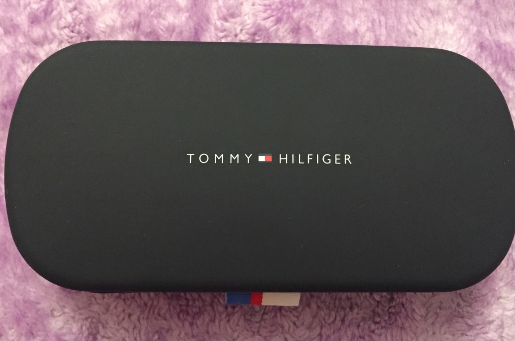 Etui na okulary Tommy Hilfiger