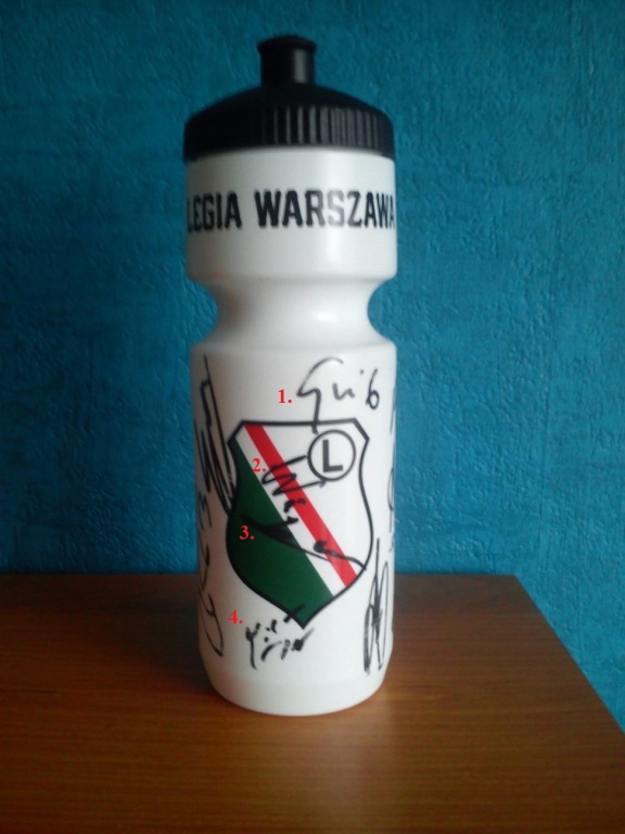 Bidon Legia Warszawa z autografami piłkarzy