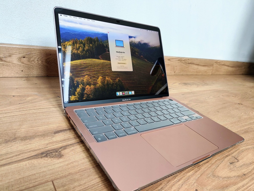 Laptop Macbook Air M1 13,3 Apple M1 8 GB / 256 GB gold