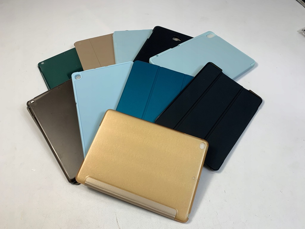 CasePack zestaw różnych etui 10 szt.