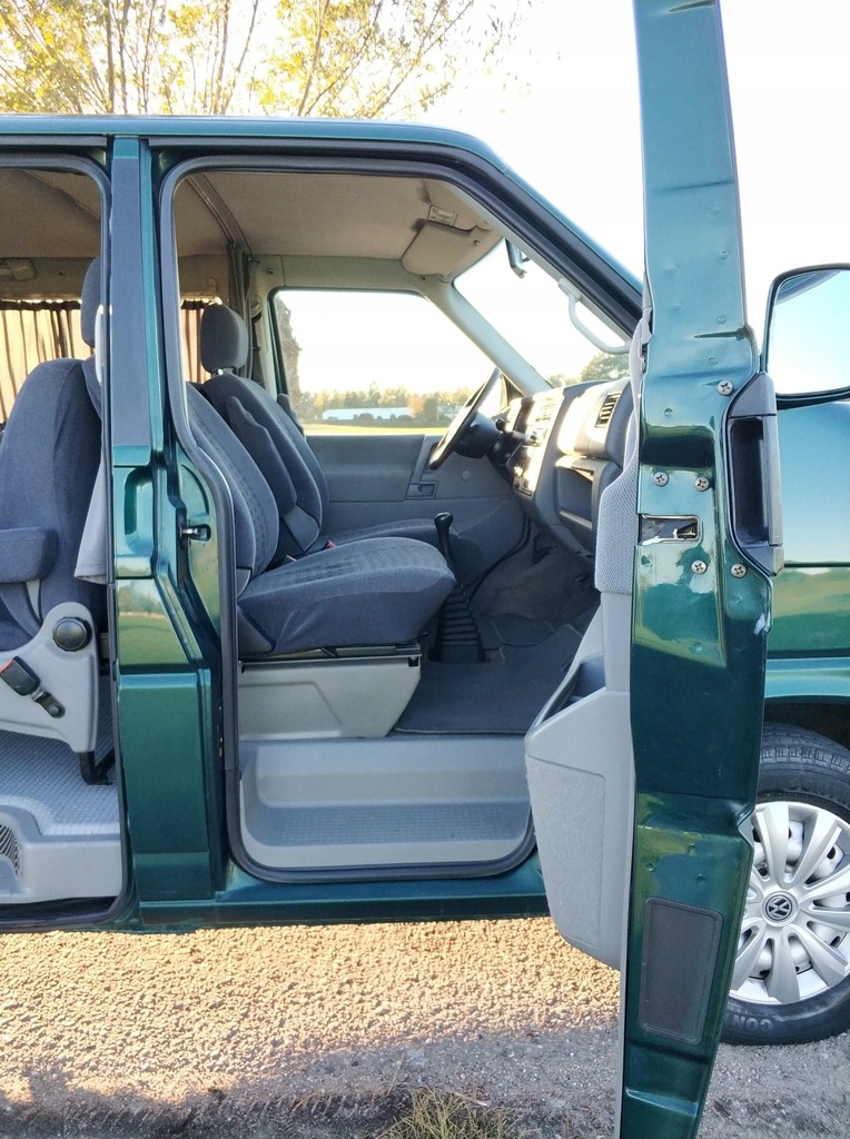 Volkswagen T4 Multivan 2.4D stan b.dobry 7 osób