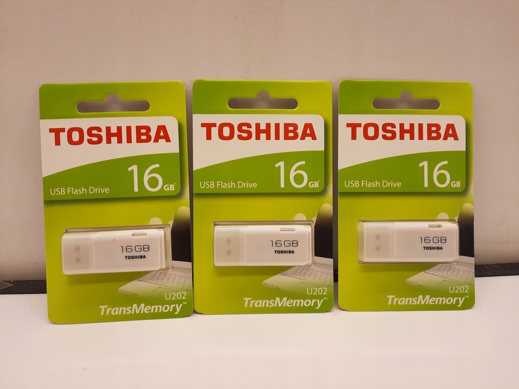 TOSHIBA PENDRIVE 16GB USB 2.0 U202 biały
