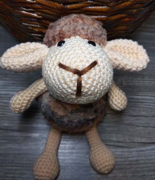 SYMPATYCZNA OWIECZKA AMIGURUMI