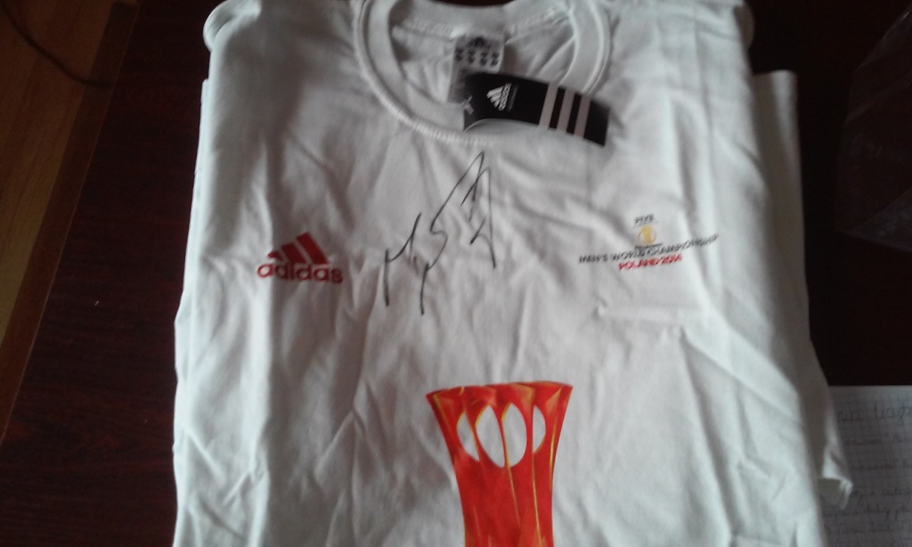 KOSZULKA Z ADIDASA Z AUTOGRAFEM WLAZŁEGO