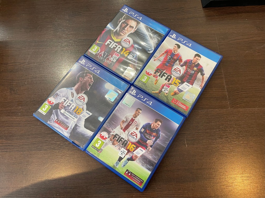 Купить SONY PLAYSTATION 4 PRO 4K HDR 1 ТБ + НАБОР 4 ИГРЫ отзывы, фото и характеристики на Aredi