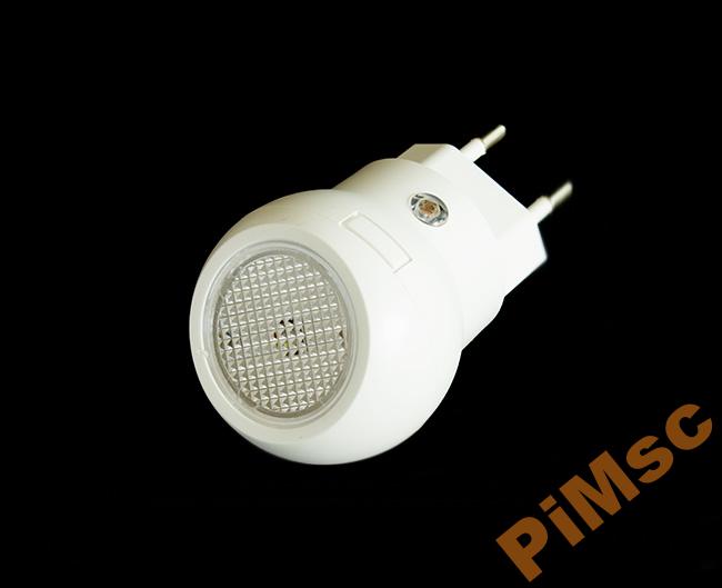 LAMPKA NOCNA LED 230V Z CZUJNIKIEM ZMIERZCHU - 6080318449 - oficjalne