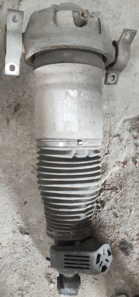 PORSCHE AUDI VW LEWY TYŁ 7L5512021BE