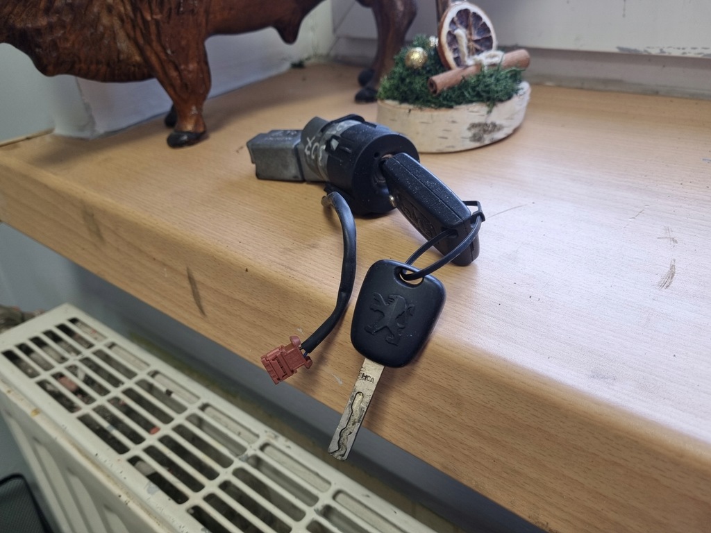 PEUGEOT 307 01-07 r. 1,4 HDI STACYJKA KLUCZYK EU - 13576641309 ...