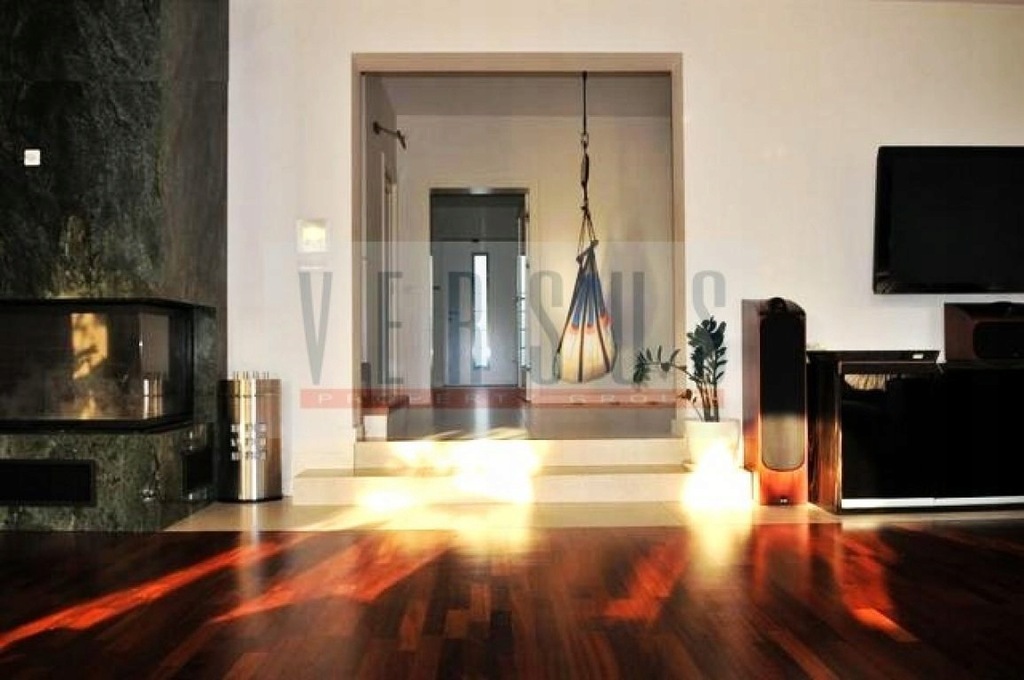 Dom, Piaseczno, Piaseczno (gm.), 300 m²