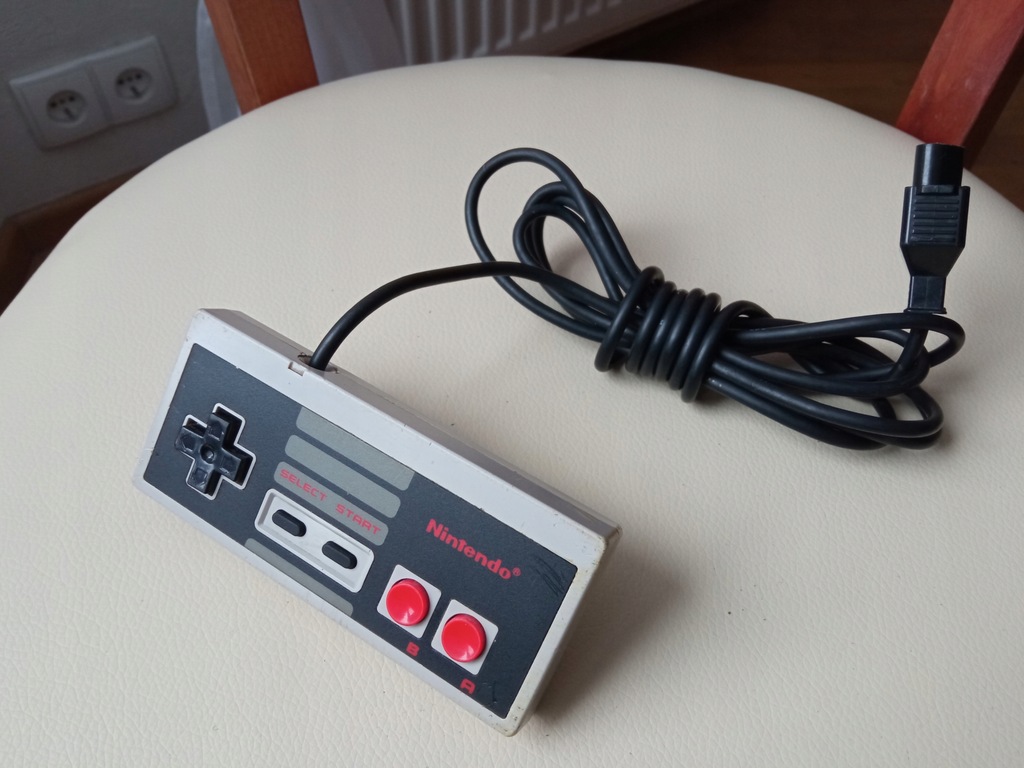Pad Nintendo NES-004E