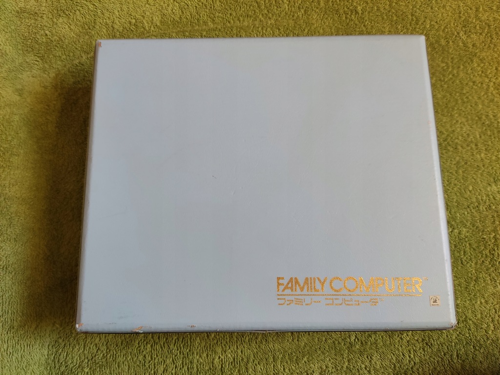 Walizka na konsolę Famicom