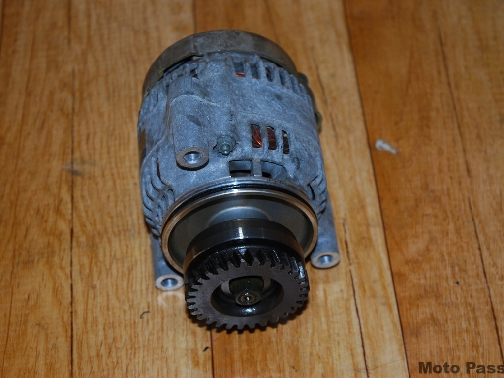 Alternator SUZUKI GSF 600 650 1200 GSX BANDIT 6953818052 oficjalne