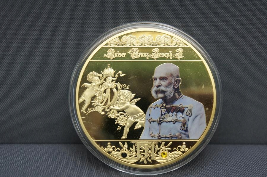 KOLEKCJONERSKI MEDAL SWAROVSKI FRANZ JOSEF 3