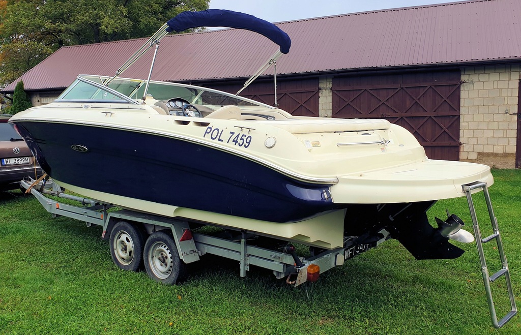 Купить Моторная лодка Sea Ray 220 SS Mercruiser 4.3MPI: отзывы, фото, характеристики в интерне-магазине Aredi.ru