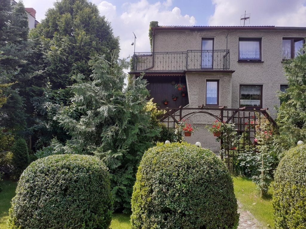 Dom, Oleśnica, Oleśnicki (pow.), 160 m²
