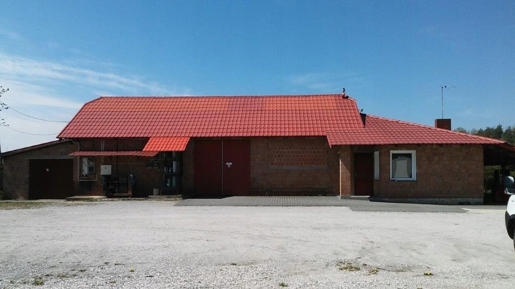 Fabryka, Tomaszówek, Sławno (gm.), 611 m²