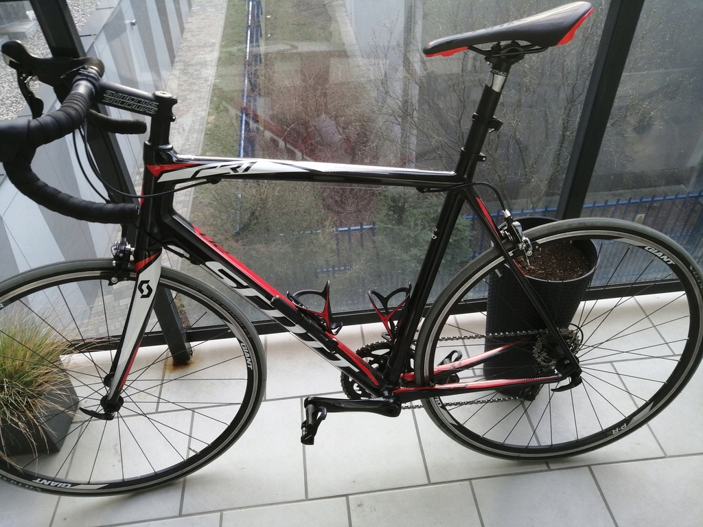 Scott CR1 20 Full Carbon Shimano 105 Rozmiar 58