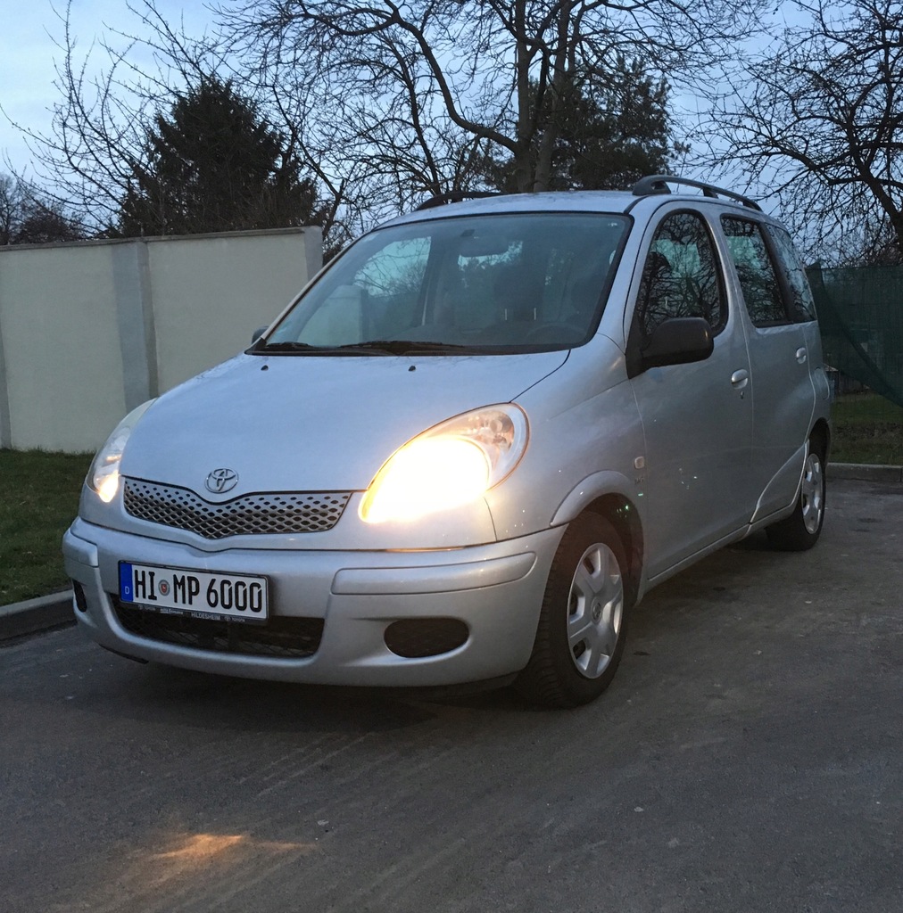 Yaris Verso 1.3, 2005