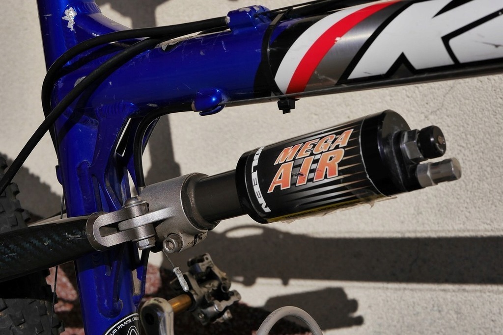 K2 Bike Noleen Mega Air Fork Rower MTB: K2 Razorback TEAM 17&quot - Main Image