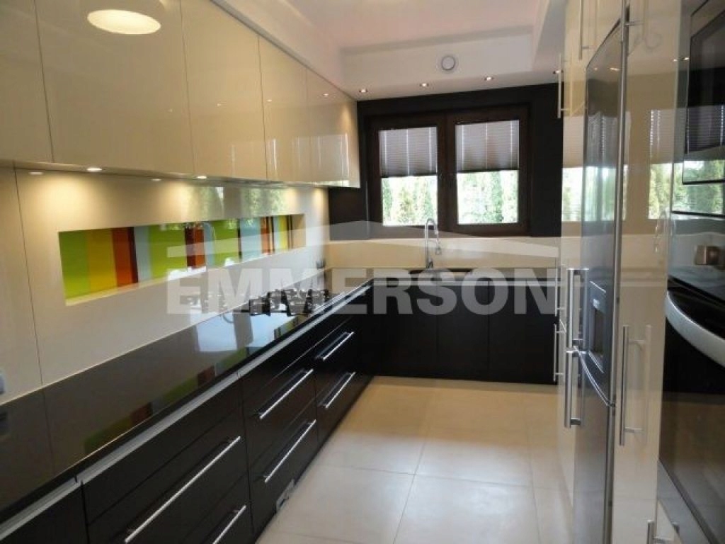 Dom, Piaseczno, Piaseczno (gm.), 325 m²