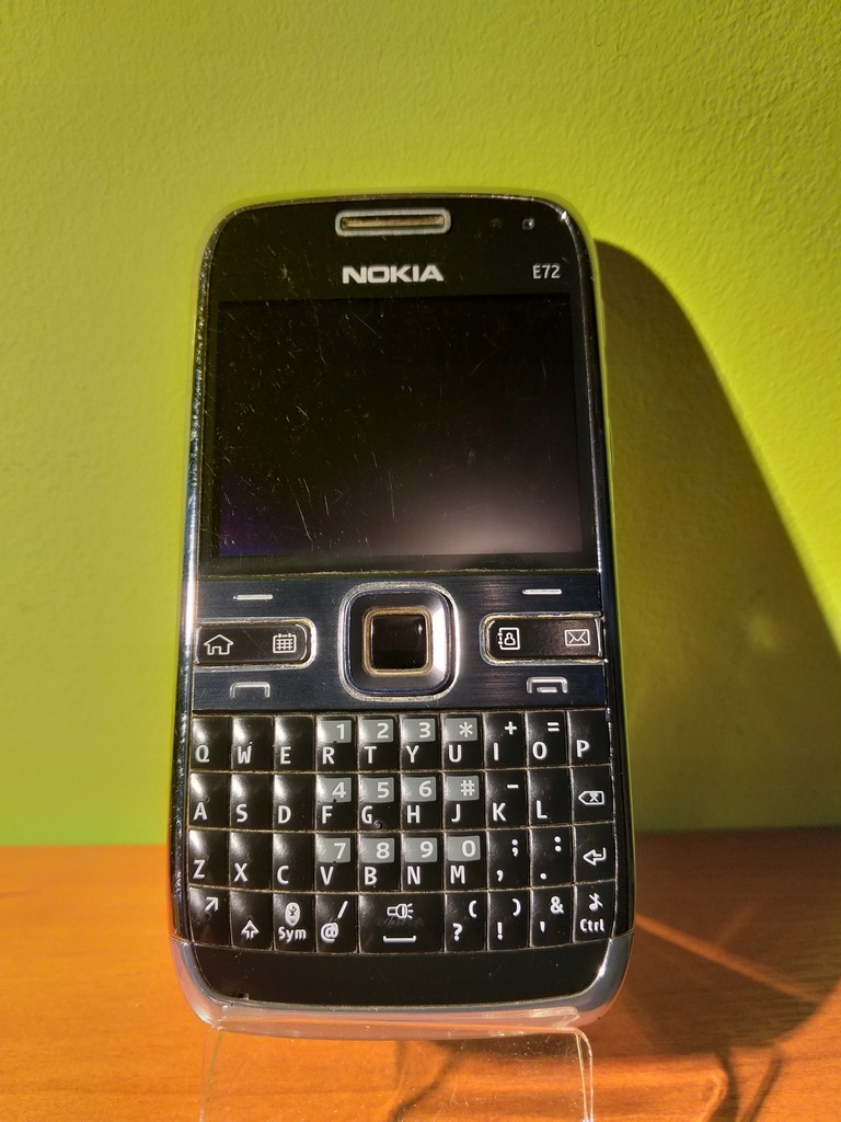 Nokia e72, ładowarka, uchwyt, 2baterie MADE IN FIN