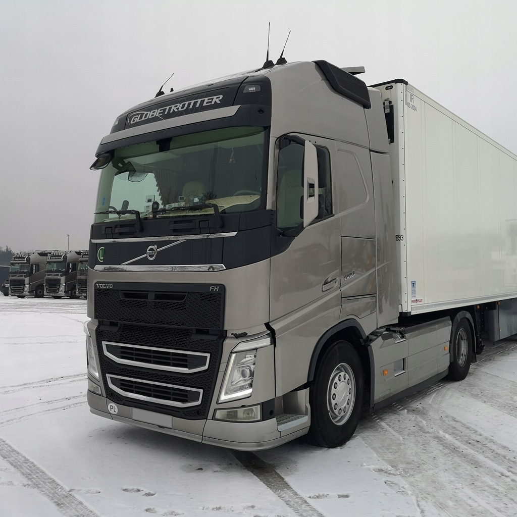 Ciągnik Volvo FH 13 7738315017 oficjalne archiwum Allegro