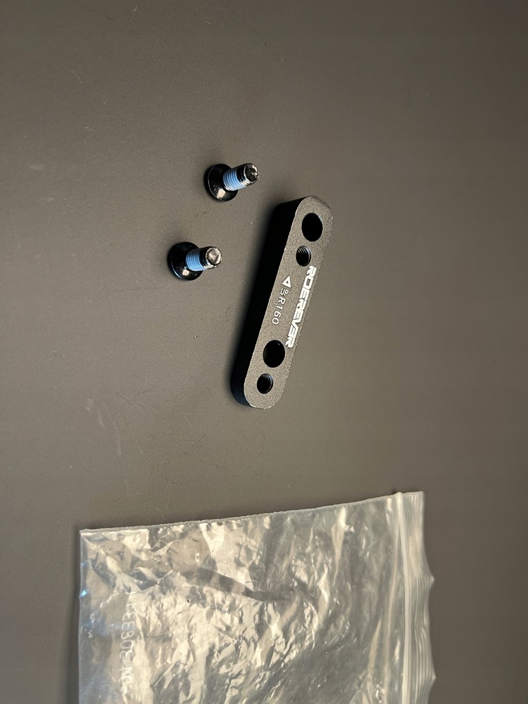 140mm to 160mm post mount adapter