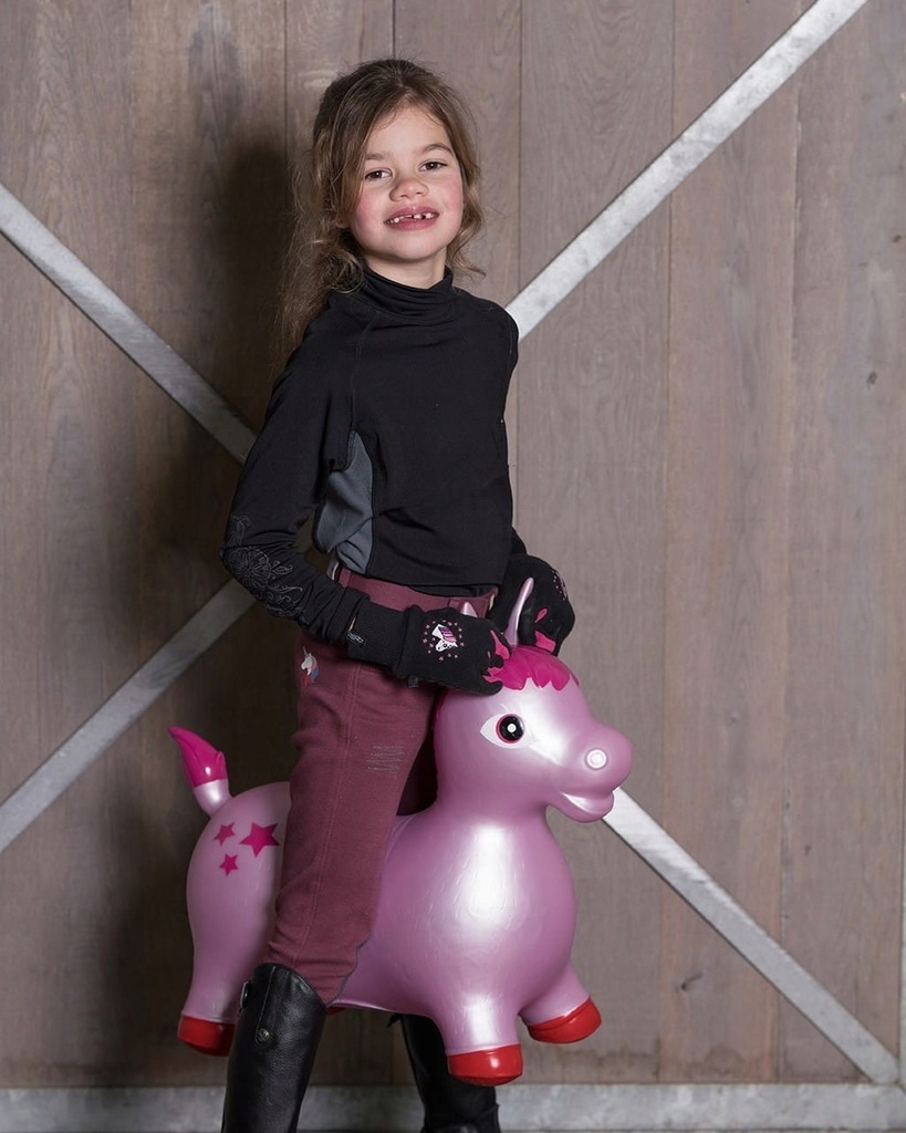 QHP Skaczący Koń PEARL Pink