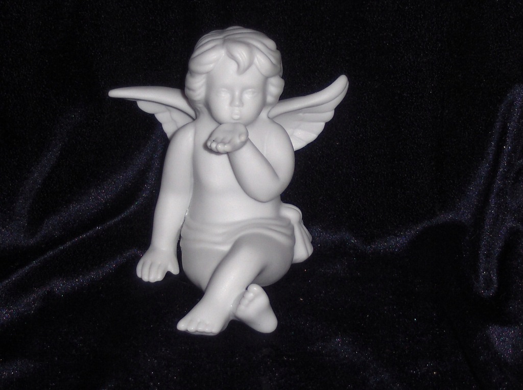 Kolekcjonerski aniołek 'Całusek' Rosenthal 10cm