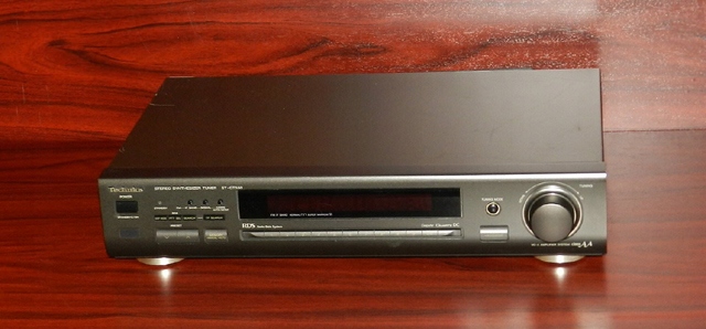 ST-GT550 Technics Stereo Synthesizer Tuner Radio