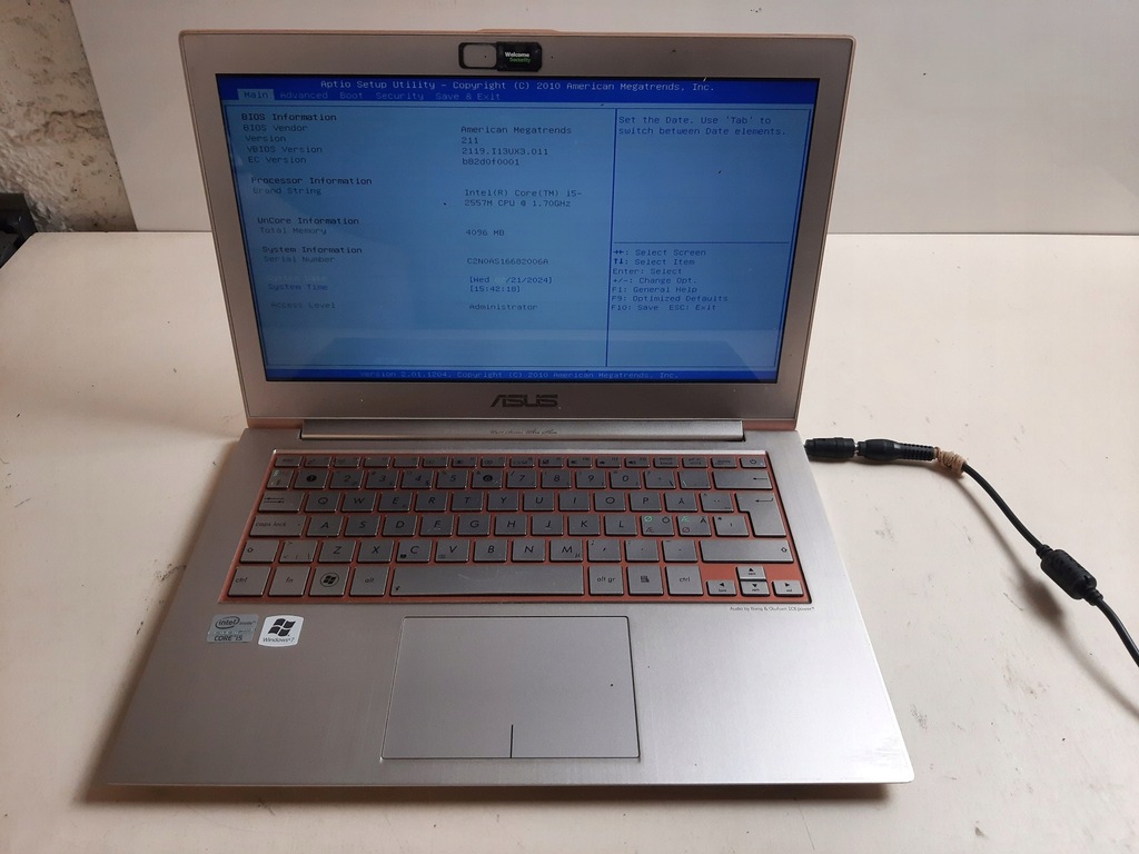 Asus UX31E i5 (2140365)